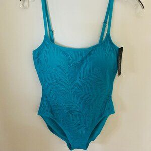 CARMEN MARC VALVO Women's Swimsuit NWT Size 10
